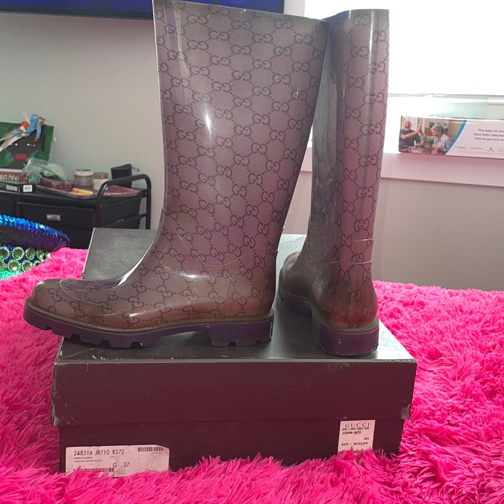 Gucci Rubber Edinburg Rain Boots Grape Royal GG Monogram Logo